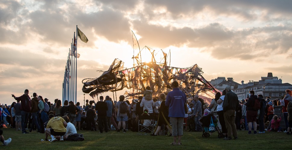 The Hatchling walks across the Hoe